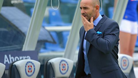 Paco Jemez, técnico del Cruz Azul