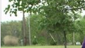 Padres de familia numerosa  aumentan la familia con otros cuatro bebés.