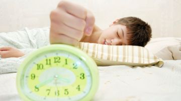 La falta de dormir repercute en el estado de ánimo de los adolescentes, en su rendimiento escolar y puede incluso deteriorar su salud.