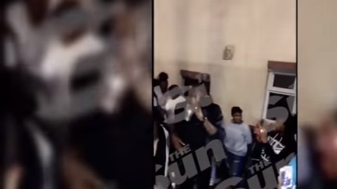 Usain Bolt fue captado bebiendo y bailando en una fiesta