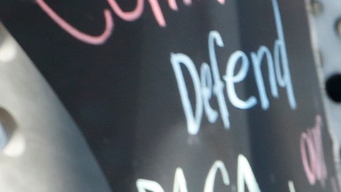 Diversas organizaciones se preparan para ofrecer también apoyo emocional a los jóvenes indocumentados