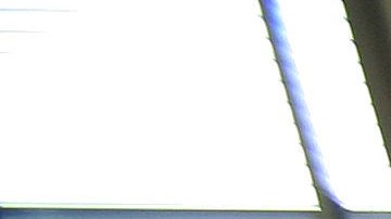 Irene Aburto fungiendo como voluntaria en un salón de quinto grado en la primaria Stevenson.