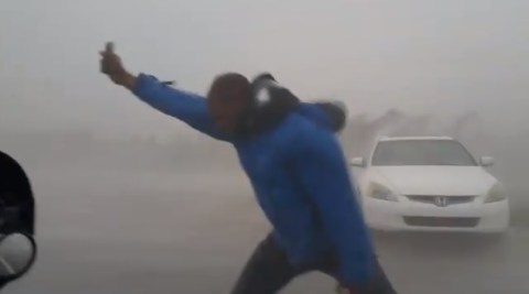 Juston Drake, meteórologo que desafía a la naturaleza