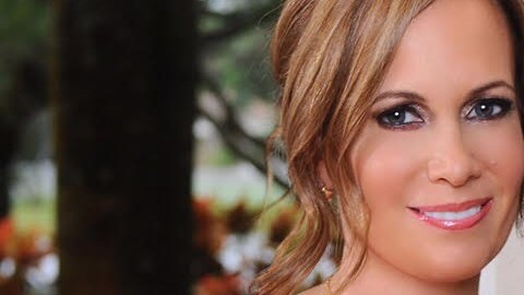 Junto con Nelson Bustamante y Elizabeth Hernández, Natalia Denegri ganó un premio Emmy en 2015 por su documental "Doble exilio".