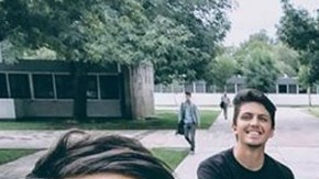 Gerardo Murillo y su equipo de repartidores de burritos.