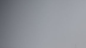 Residentes deCap-Haitien se alejan de la costa ante las marejadas causadas por Irma.