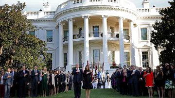 El presidente Trump lideró la ceremonia del 9/11 en la Casa Blanca.