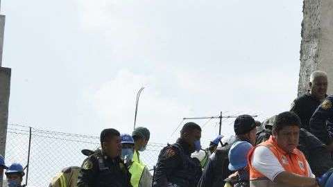 Rescatistas en la Ciudad de México después del terremoto.   Getty