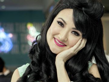 La actriz y cantante, Hiromi Hayakawa, murió tras cuatro paros cardiacos