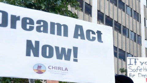Los dreamers pidieron que se aprueben el Dream Act.
