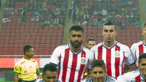 Las Chivas reciben a Lobos BUAP, en duelo de la fecha 11 de la Liga MX