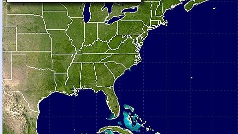 El fenómeno meteorológico avanza con fuertes vientos.