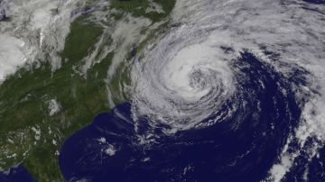 El huracán José en la costa este de EEUU el 19 de septiembre a las 10 am EDT.