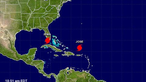 El fenómeno meteorológico sigue su ruta en aguas del Atlántico.