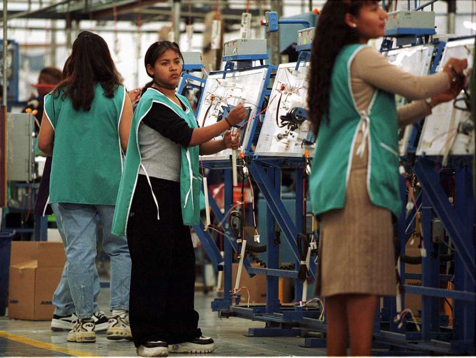 Mano de obra mexicana sostiene a las maquiladoras de Tijuana. 