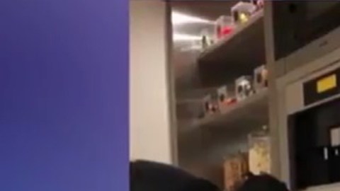 Floy Mayweather presume su sala de cine en casa