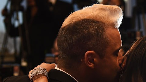 Robbie Williams y su esposa Ayda Field