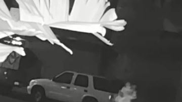 Imagen del momento del supuesto secuestro. (Cortesía del LAPD)