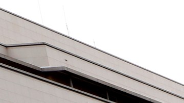 10/31/17/LOS ANGELES/A series of altars are on display in downtown LA's Grand Park in honor of the deceased during Dia de los Muertos celebration. (Photo Aurelia Ventura/ La Opinion)