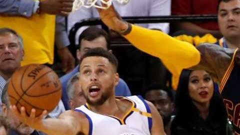 Tantos Cavs como Warriors dejaron de ser clientes de Trump. EFE