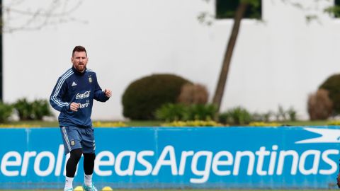 Messi entrena con la selección de Argentina, previo al duelo ante Perú