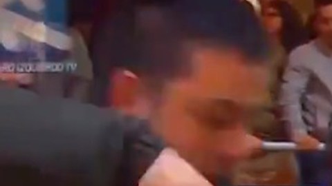 Franco Morales encaró a un aficionado que le reclamaba y lo golpeó en el rostro