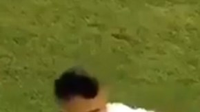 Jugadores de Chivas defendieron a una aficionada de la rudeza de un elemento de seguridad