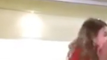 A Paulina Goto se le pasó la mano en una escena de "El Vuelo de la Victoria"