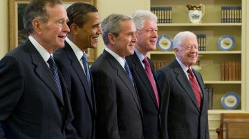 Los 5 expresidentes asisten al concierto en Texas. SAUL LOEB/AFP/Getty Images