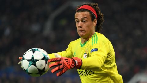 Mile Svilar, portero de Benfica. Michael Regan/Getty Images