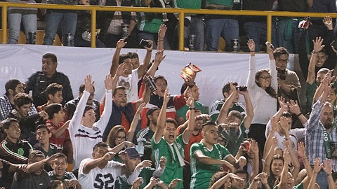 La afición mexicana hizo el grito homófobo, en el estadio Alfonso Lastras