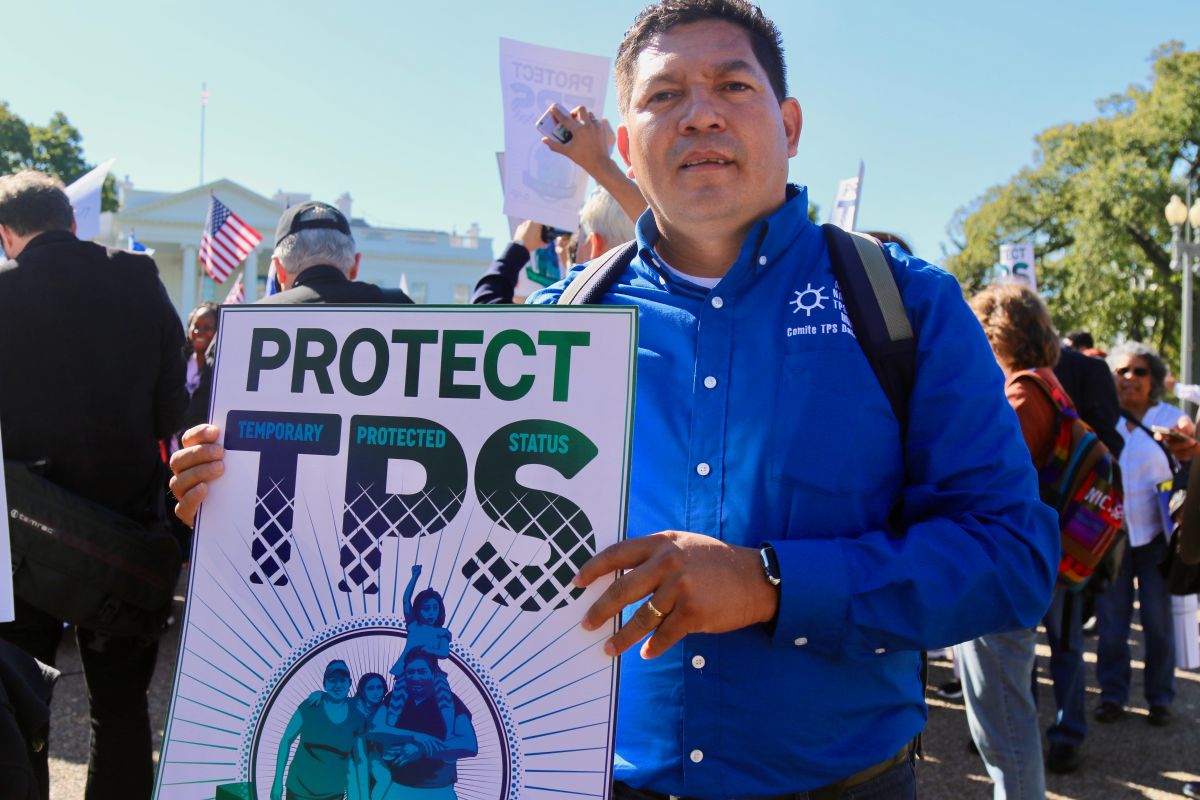 Numerosos "tepesianos" y activistas han pedido al gobierno que considere extender el TPS.