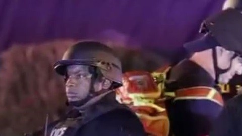 Policías, bomberos y médicos de Las Vegas en el hotel Mandalay Bay.