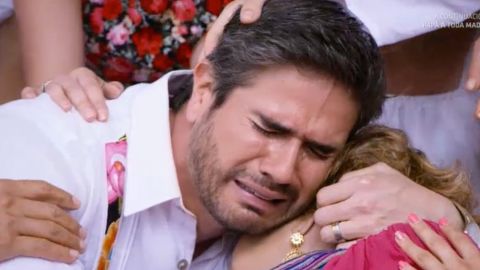 Daniel Arenas en la escena final de "Mi marido tiene familia"