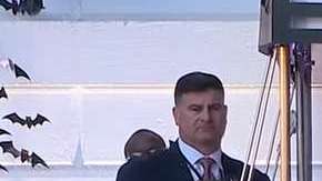 La pareja presidencial repartió dulces a los niños en la Casa Blanca.
