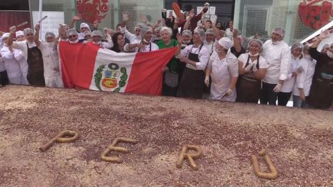 Emplearon más de una tonelada de cacao. EFE