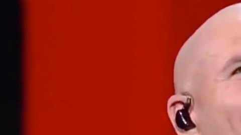 Pitbull mandó un mensaje muy inspirador a los inmigrantes en los Latin AMAs