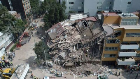 Edificios derrumbados por sismo en México. Getty