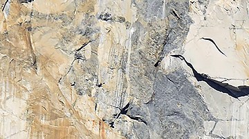 Un monolito del tamaño de un edificio se desprende  en Yosemite causando heridos y un fallecido.