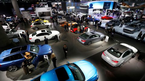 11/30/17 /LOS ANGELES/ The 2017 LA Auto Show in Los Angeles, which opens to the public from December 1-10, 2017. Nearly 1,000 vehicles are on display during the public days of the show. (Photo by Aurelia Ventura/La Opinion)