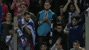 Los croatas celebran el pase al Mundial Rusia 2018 tras empatar a cero con Grecia en Pireo. (Foto: EFE/EPA/PANAGIOTIS MOSCHANDREOU)