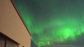 Vistas de la aurora boreal en Islandia.