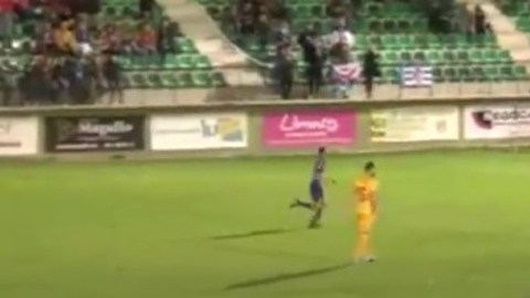 El árbitro pitó el final del partido, justo cuando el balón entraba a la potería