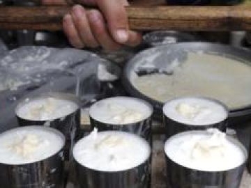 Lassi es una bebida muy popular en el sudeste asiático y es hecha a base de yogurt. Getty
