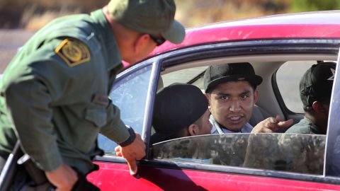 Detenido el pasado 12 de febrero por agentes de la migra bajo sospechas de tráfico de indocumentados cuando hacía un servicio de Uber