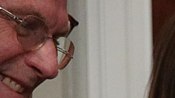 Dos miembros del gabinete  de Trump aparecen en alarmante nuevo reporte de paraísos fiscales