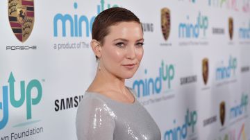 La actriz aseguró que nunca sostuvo un romance con el ex de Angelina Jolie.
