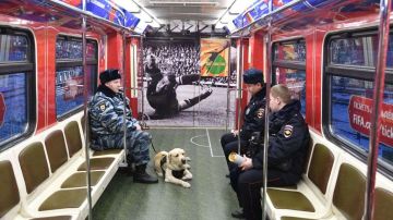 Un vagón de tren en el metro de Moscú. MLADEN ANTONOV/AFP/Getty Images