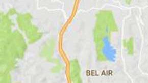 El incendio ocurrió en una zona densamente poblada y afortunadamente no se esparció.