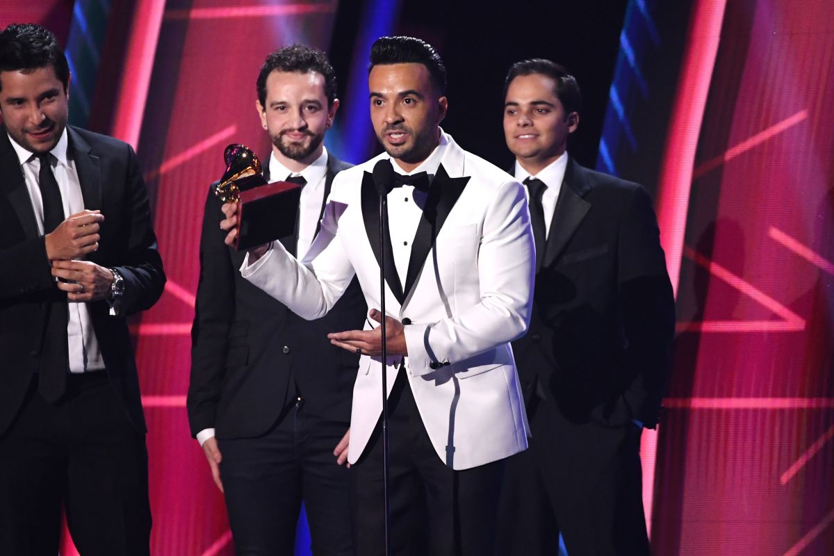 Luis Fonsi tuvo grandes triunfos durante la entrega de los Latin Grammy